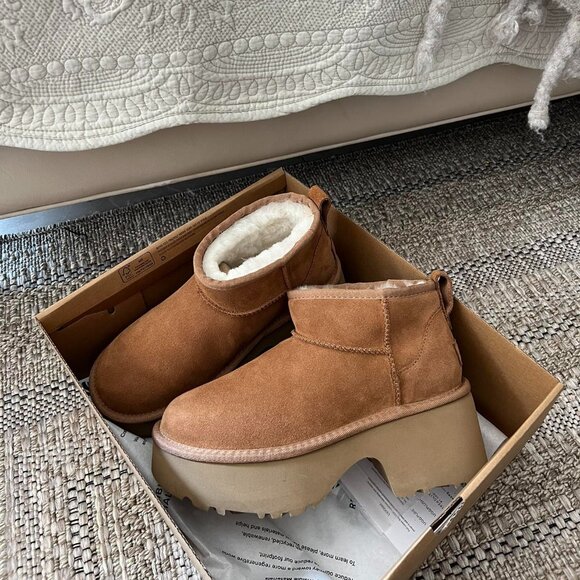 UGG Classic Ultra Mini New Heights Boot - Picture 1 of 6